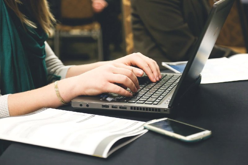 5 sposobów zarabiania w internecie z dużym potencjałem zarobkowym